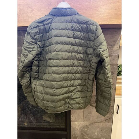 Woolrich Men’s Bering Quilted Jacket - Picture 6 of 11